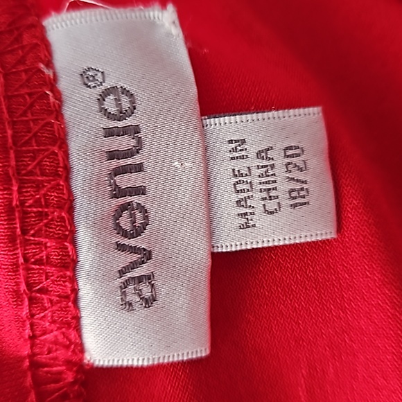 Avenue Top Double Bell Sleeve Relaxed Blouse  Deep Red Women's Plus Size 18/20 - Picture 14 of 16